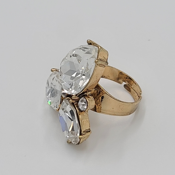 White Tear Drop Tri-Stone Statement Ring - Picture 2 of 5